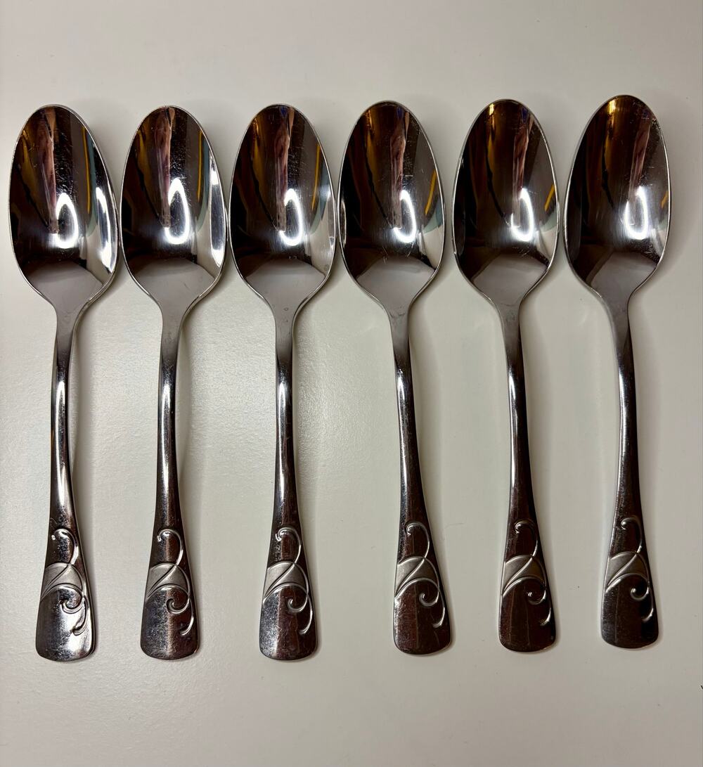 Oneida Serif Place Oval Soup Spoons 7 1/8” Stainless Frosted Swirl Set of 6